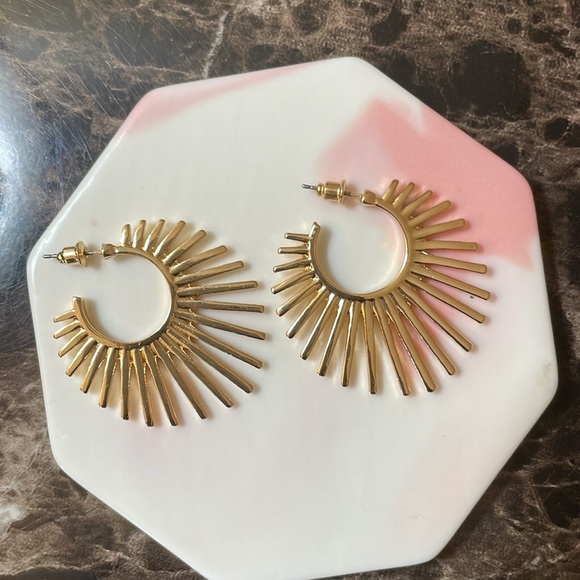 Anthropologie Irregular Gold Fan Hoops - Picture 7 of 13